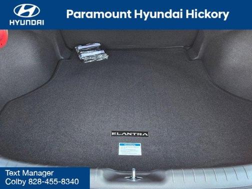 2025 Hyundai ELANTRA SE