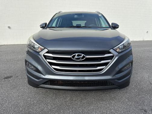2017 Hyundai TUCSON SE Plus