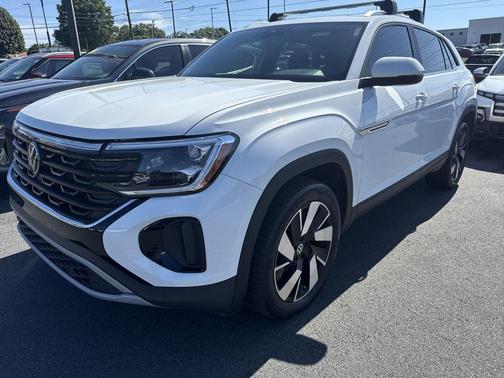 2024 Volkswagen Atlas Cross Sport 2.0T SE w/Technology