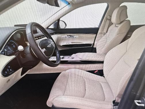 2025 Genesis GV70 2.5T