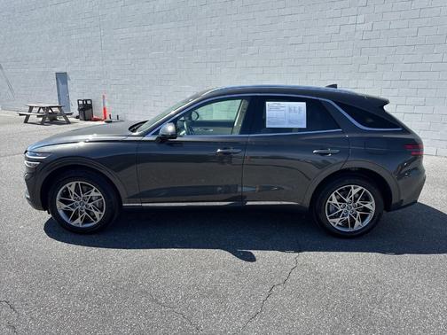 2025 Genesis GV70 2.5T
