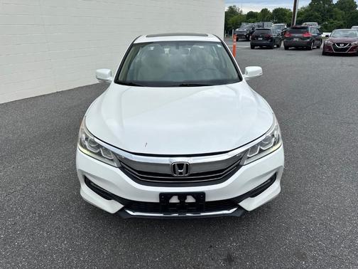 White 2017 Honda Accord EX-L