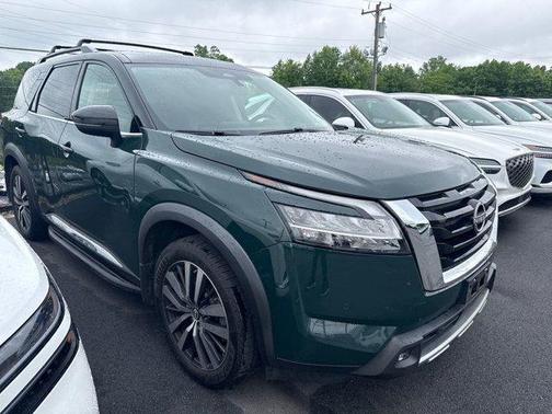 Green 2 Tone 2022 Nissan Pathfinder Platinum