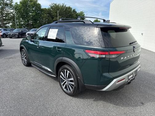 Green 2 Tone 2022 Nissan Pathfinder Platinum