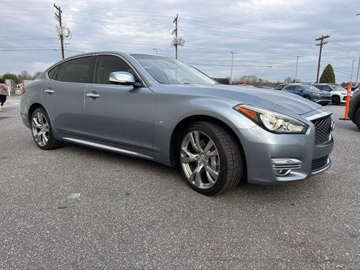 2016 INFINITI Q70L 3.7X