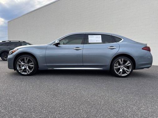 2016 INFINITI Q70L 3.7X