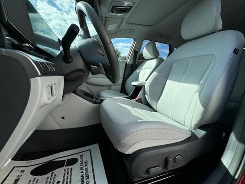 2025 Hyundai KONA Limited