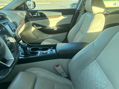2016 Nissan Maxima 3.5 Platinum
