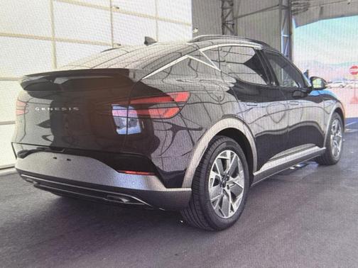 2025 Genesis GV60 Standard