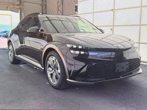 2025 Genesis GV60 Standard