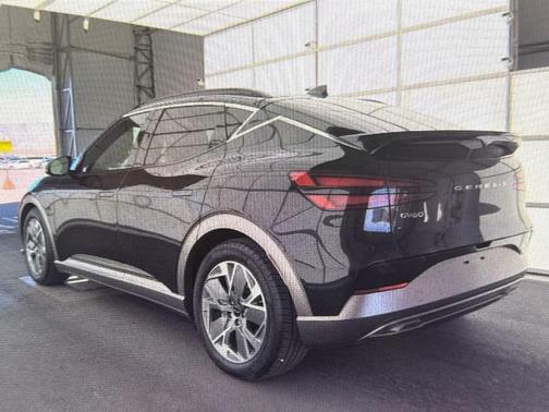 2025 Genesis GV60 Standard