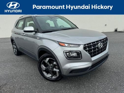 2024 Hyundai VENUE SEL