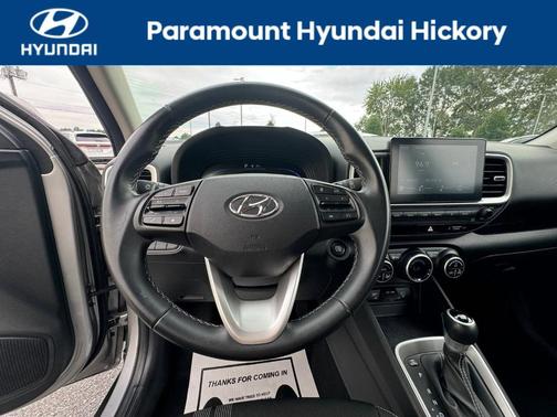 2024 Hyundai VENUE SEL