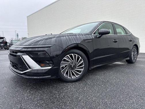 2025 Hyundai SONATA Hybrid Limited