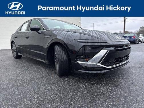 2025 Hyundai SONATA Hybrid Limited