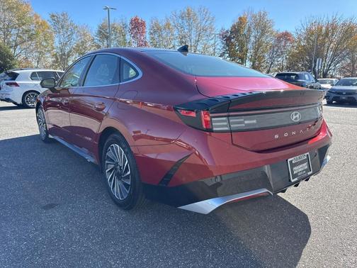 2025 Hyundai SONATA Hybrid Limited