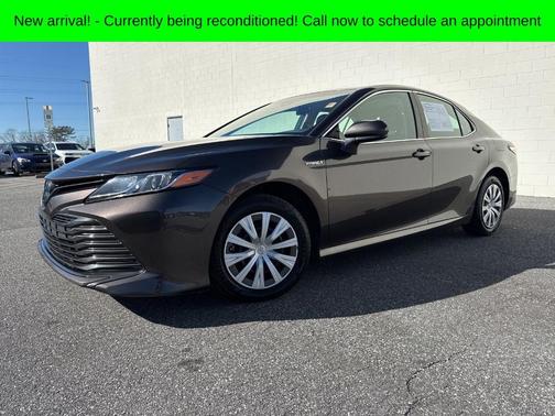 2018 Toyota Camry Hybrid LE