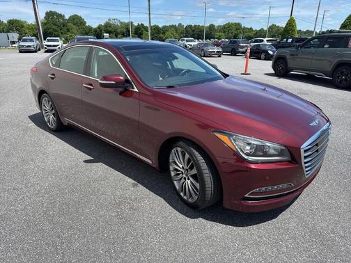 Pamplona Red 2015 Hyundai Genesis 5.0