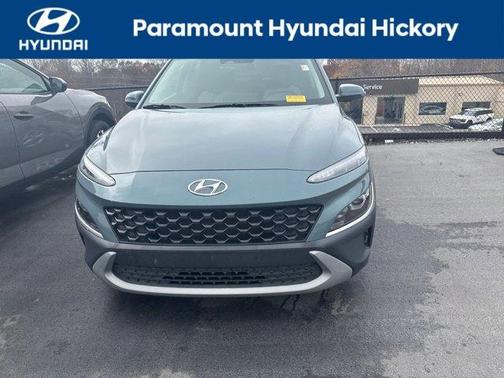 2022 Hyundai KONA SEL
