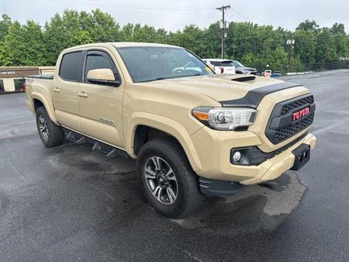 Quicksand 2017 Toyota Tacoma TRD Sport