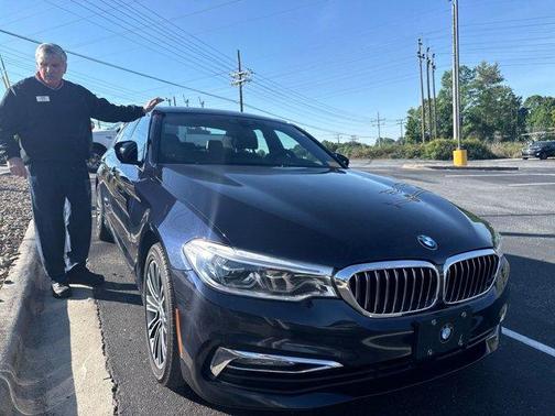 Blue 2018 BMW 530e xDrive iPerformance