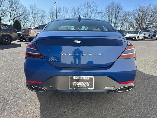 2025 Genesis G70 2.5T