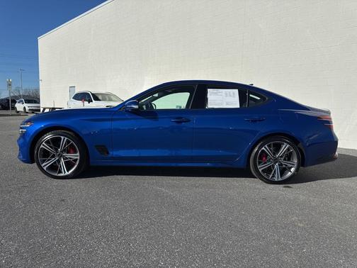 2025 Genesis G70 2.5T