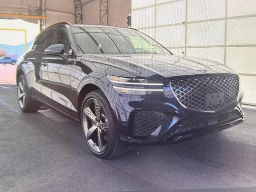 2025 Genesis GV70 2.5T