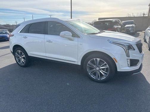 2021 Cadillac XT5 Premium Luxury