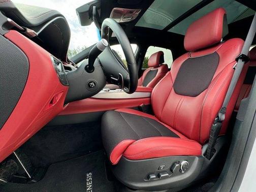 2024 Genesis GV70 2.5T