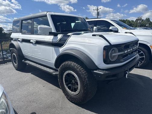 2022 Ford Bronco Outer Banks