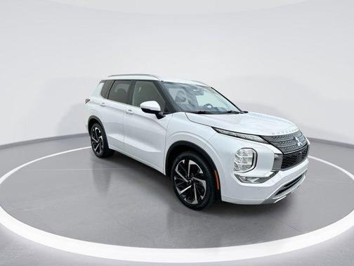2024 Mitsubishi Outlander SEL