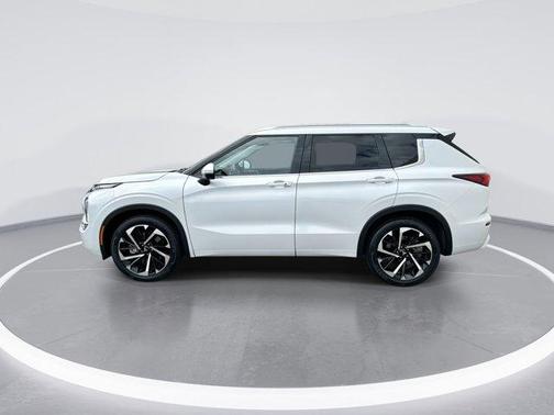 2024 Mitsubishi Outlander SEL