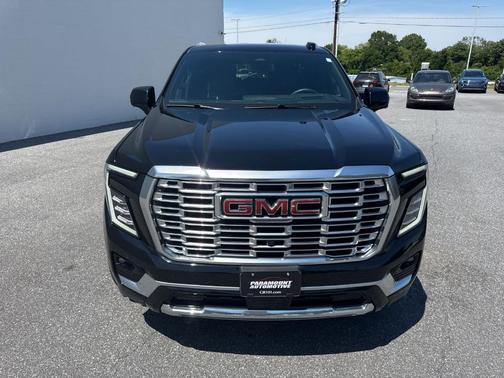 Onyx Black 2025 GMC Yukon XL Denali