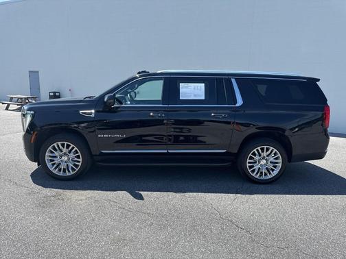Onyx Black 2025 GMC Yukon XL Denali