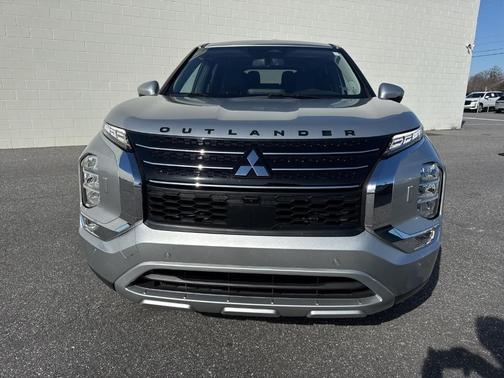 2024 Mitsubishi Outlander SE Black Edition