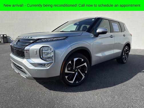 2024 Mitsubishi Outlander SE Black Edition