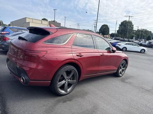 2023 Genesis GV70 2.5T