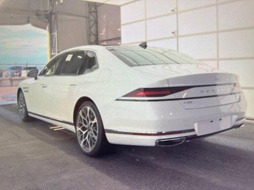 2025 Genesis G90 3.5T e-SC
