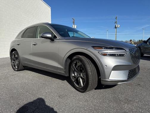 2025 Genesis Electrified GV70 Advanced