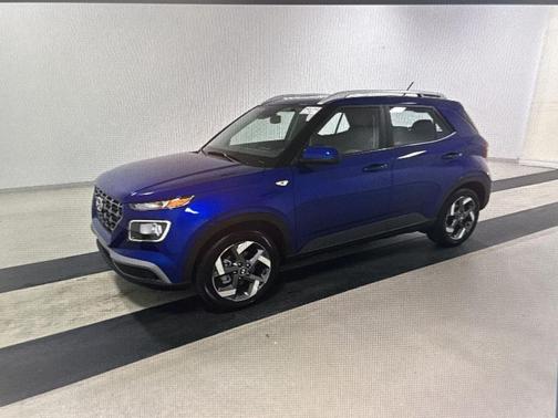 2024 Hyundai VENUE SEL