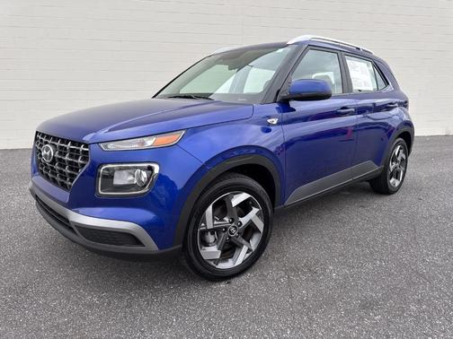 2024 Hyundai VENUE SEL