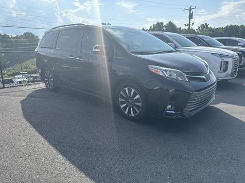 2019 Toyota Sienna Limited