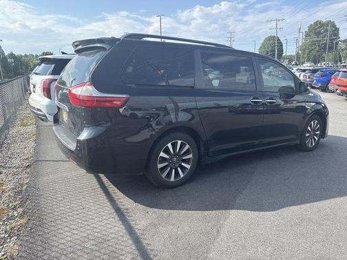 2019 Toyota Sienna Limited