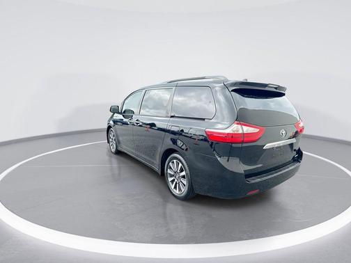 2019 Toyota Sienna Limited
