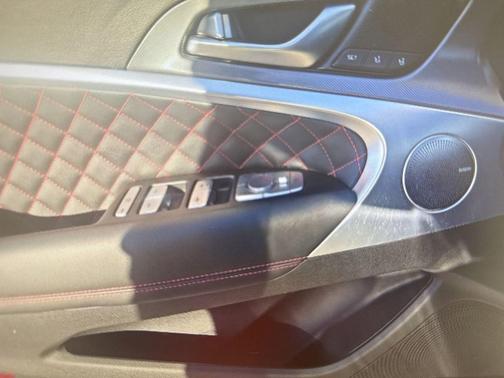 2025 Genesis G70 3.3T Sport Advanced