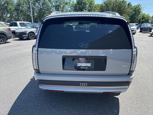 Cyber Gray 2026 Hyundai IONIQ 9 SE