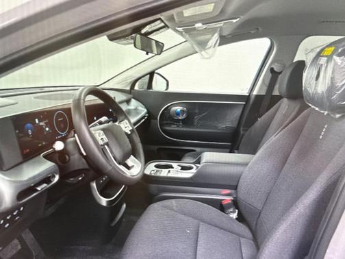 Cyber Gray 2026 Hyundai IONIQ 9 SE