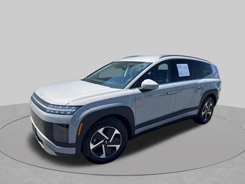 Cyber Gray 2026 Hyundai IONIQ 9 SE