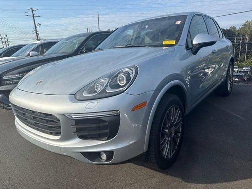 2017 Porsche Cayenne Platinum Edition